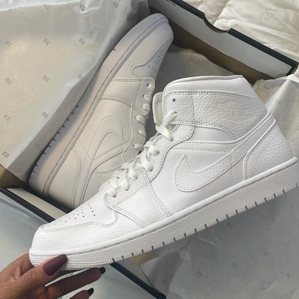 Air Jordan 1 Mid Triple White 100%Authentic
Brand new in original box